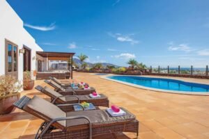 How To Evaluate Lanzarote Property For Sale: Location, Amenities, And Investment Potential