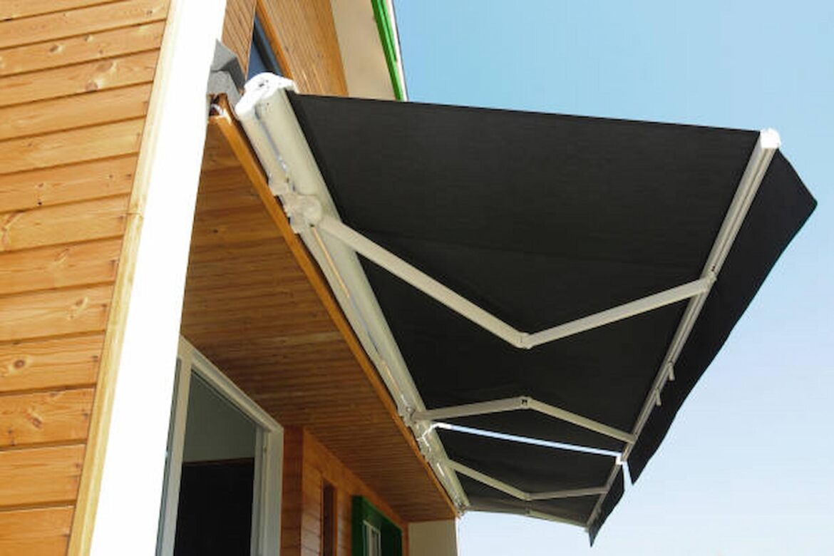 The Best Retractable Awnings For Your Home in 2022